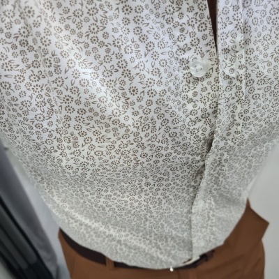 Camisa slim fit, bege