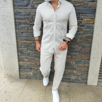 https://www.galerias-martins.pt/product/camisa-slim-fit-bege-2