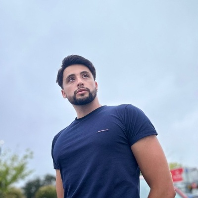 T shirt azul slim fit, veste justo