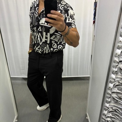 Calça de tecido , corte largo Calça de tecido , corte largo