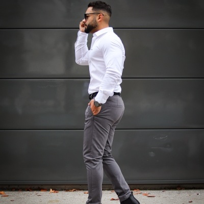 Calças de tecido com elasticidade