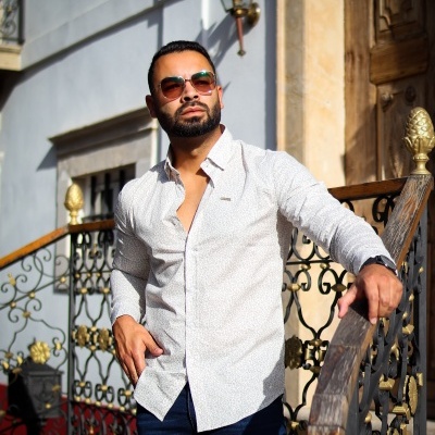 Camisa slim fit, bege