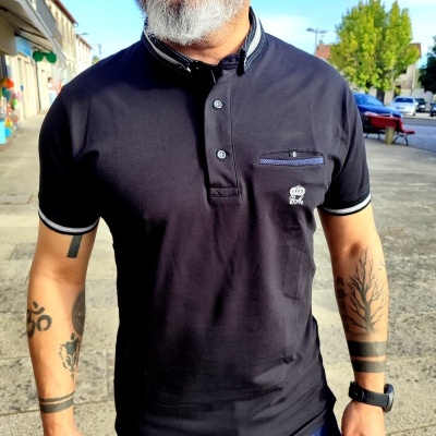 Polo slim fit ,preto