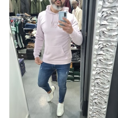 https://www.galerias-martins.pt/product/hodie-slim-fit-rosa