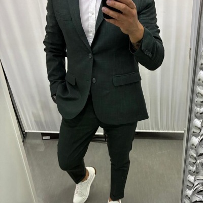 Fato slim ,cor verde  rf 33