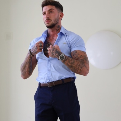 Camisa slim fit, azul bebe