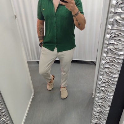 https://www.galerias-martins.pt/product/camisa-trico-verde