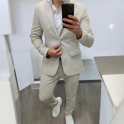 Fato slim ,cor bege linho  rf 24