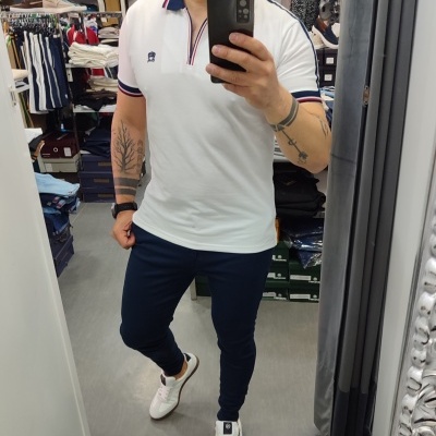 Polo slim fit, veste justo