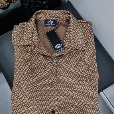 Camisa de malha com elasticidade