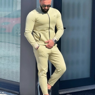 Calça slim fit ,verde claro