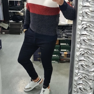 Camisola tricô ,azul, vermelho ,branco