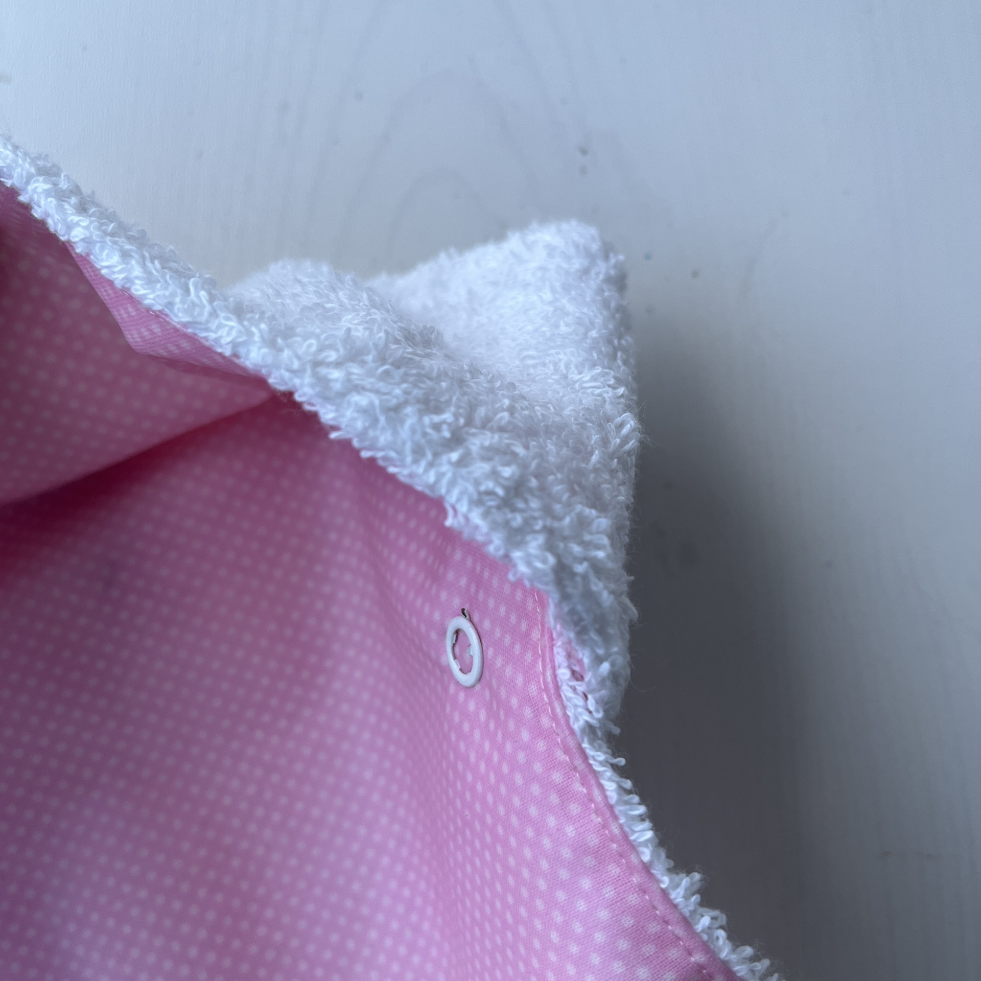 Babete Plastificado e Turco Rosa