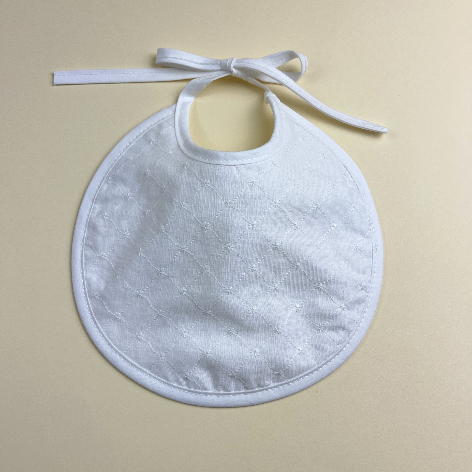 Babete Bordado Inglês