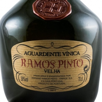 Aguardente Vínica Velha Ramos Pinto