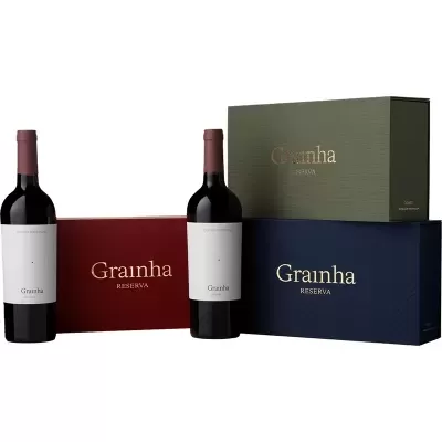 https://www.garrafeiradalvalade.com/product/conjunto-2-garrafas-grainha-reserva-tinto