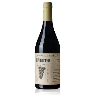 https://www.garrafeiradalvalade.com/product/casa-da-passarella-o-fugitivo-tinta-pinheira-tinto-2017