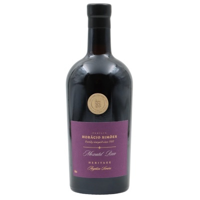 https://www.garrafeiradalvalade.com/product/moscatel-horacio-simoes-superior-roxo-2005-armagnac