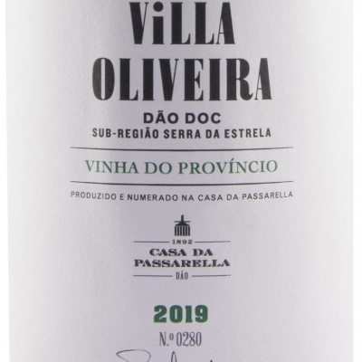 Casa da Passarella Villa Oliveira Vinha do Províncio Branco 2019