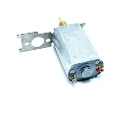 Motor elétrico metálico prateado com suporte em metal e eixo dourado