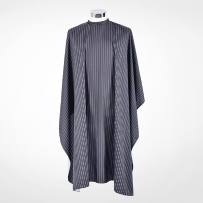 Capa de corte de cabelo cinza com riscas finas brancas