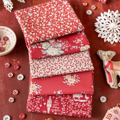 TILDA | Merry Little Christmas | Joy Red