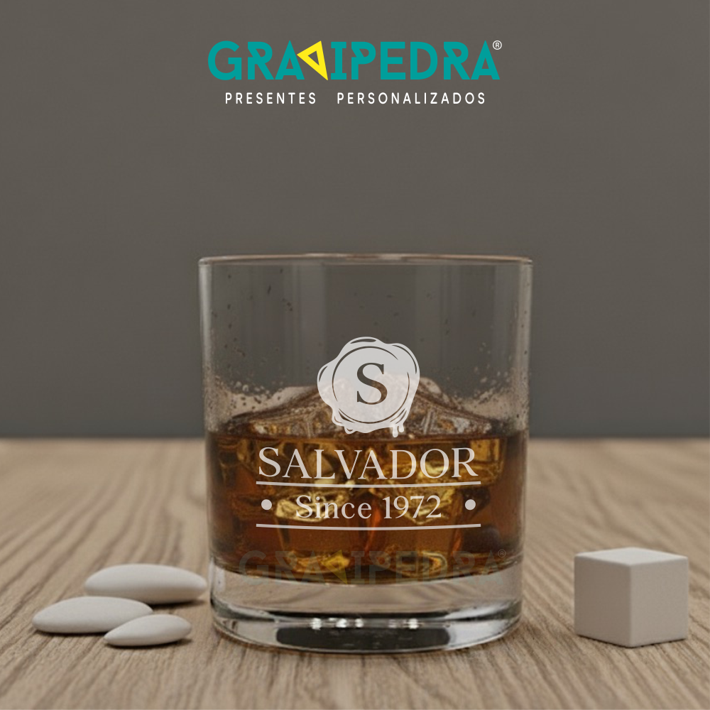 Copos de whisky personalizados – elegância e exclusividade