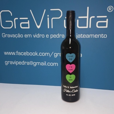 Garrafa de vinho personalizada - Namorados - GNV07 Garrafa de vinho personalizada - Namorados - GNV07