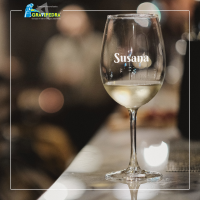 Copos em vidro personalizados com Nome - CVFG04