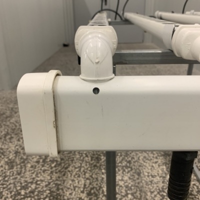 Colector de descarga de línea de vivero (4 líneas) - Segunda mano