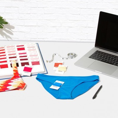 PANTONE Polyester Swatch Book