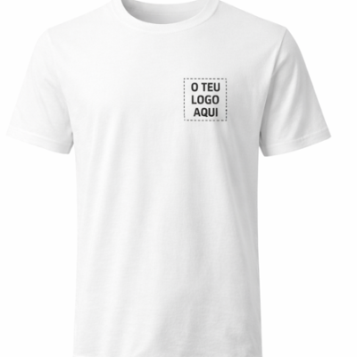 T-shirt branca com texto O TEU LOGO AQUI ao peito