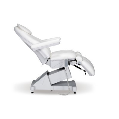Cadeira reclinável elétrica branca com apoio para braços e pernas