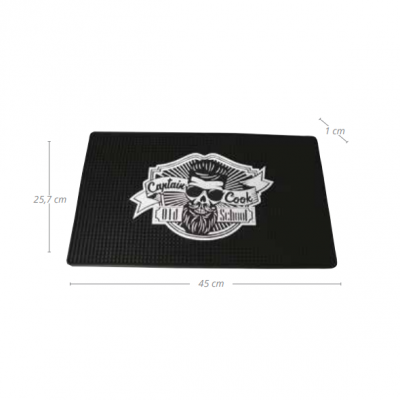 Tapete retangular preto com imagem de crânio estilizado e texto Captain Cook Old School
