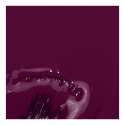 Superfície brilhante e ondulada em tom bordô