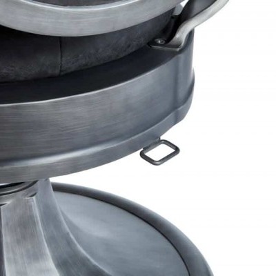 Base e parte inferior de cadeira giratória metálica prateada