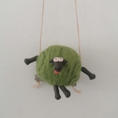 Ovelha no baloiço - verde
