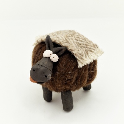 Burro de lã e cerâmica