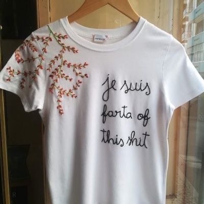 JE SUIS FARTA OF THIS SHIT - T SHIRT