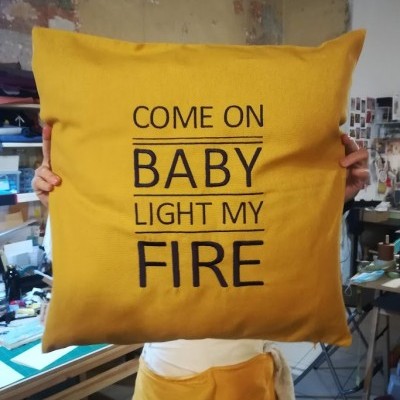 COME ON BABE LIGTH MY FIRE