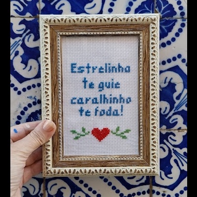 Tela ESTRELINHA TE GUIE CARALHINHO TE FODA