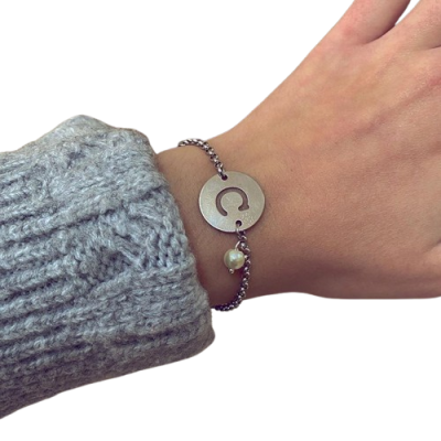 Pulseira Letra e Pérola