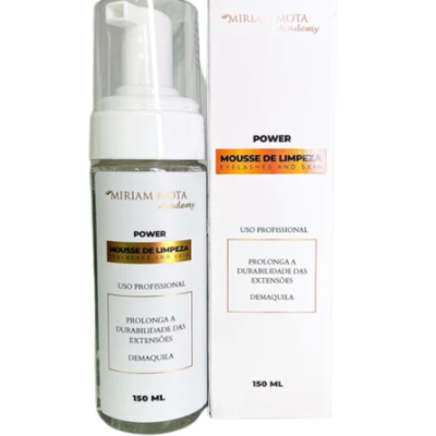 Frasco de mousse de limpeza e caixa com texto em português e inglês