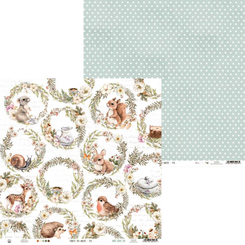 Papel decorativo com animais da floresta e elementos naturais e verso azul com pontos brancos