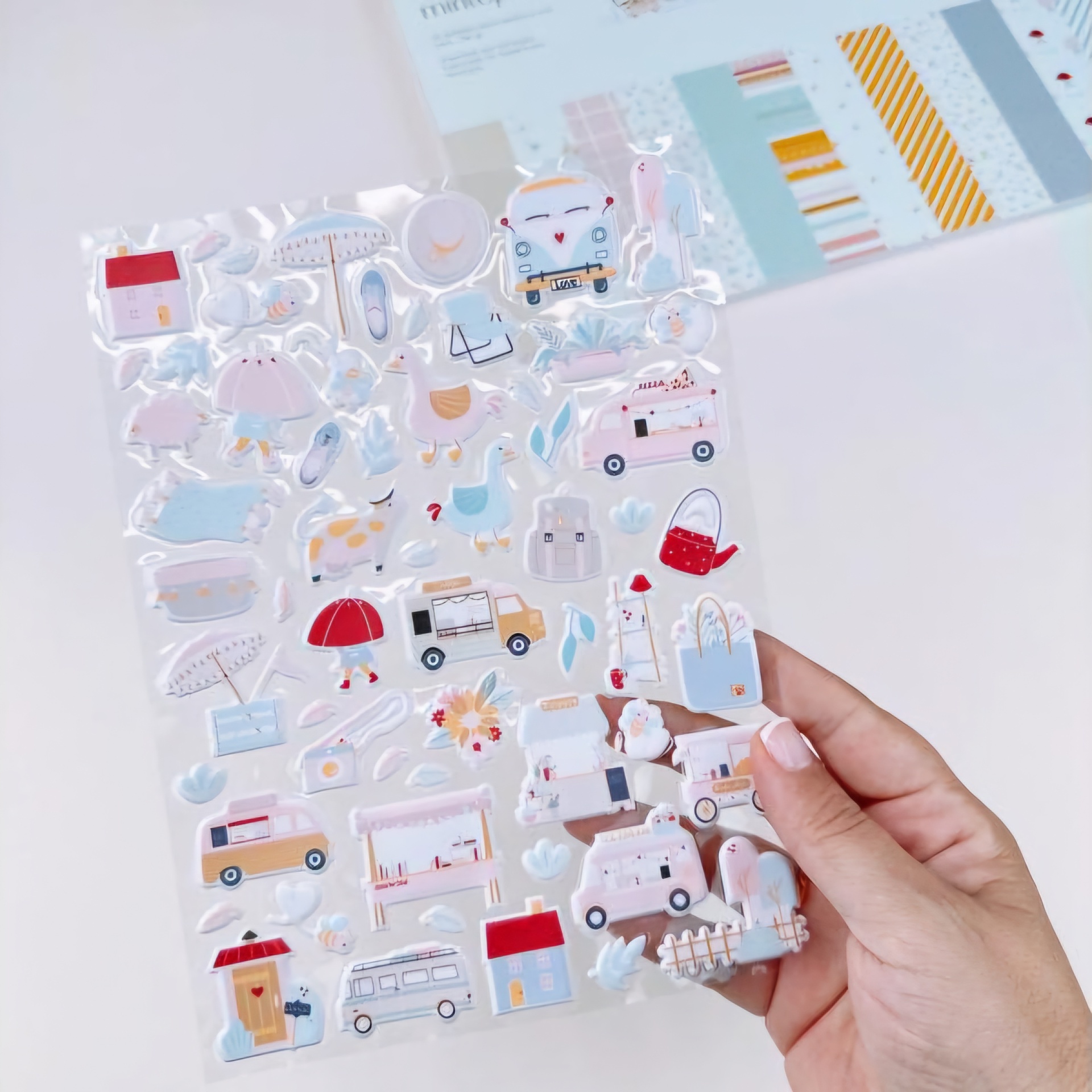 Puffy Stickers Ilustrações Outdoors by Pili Sallent