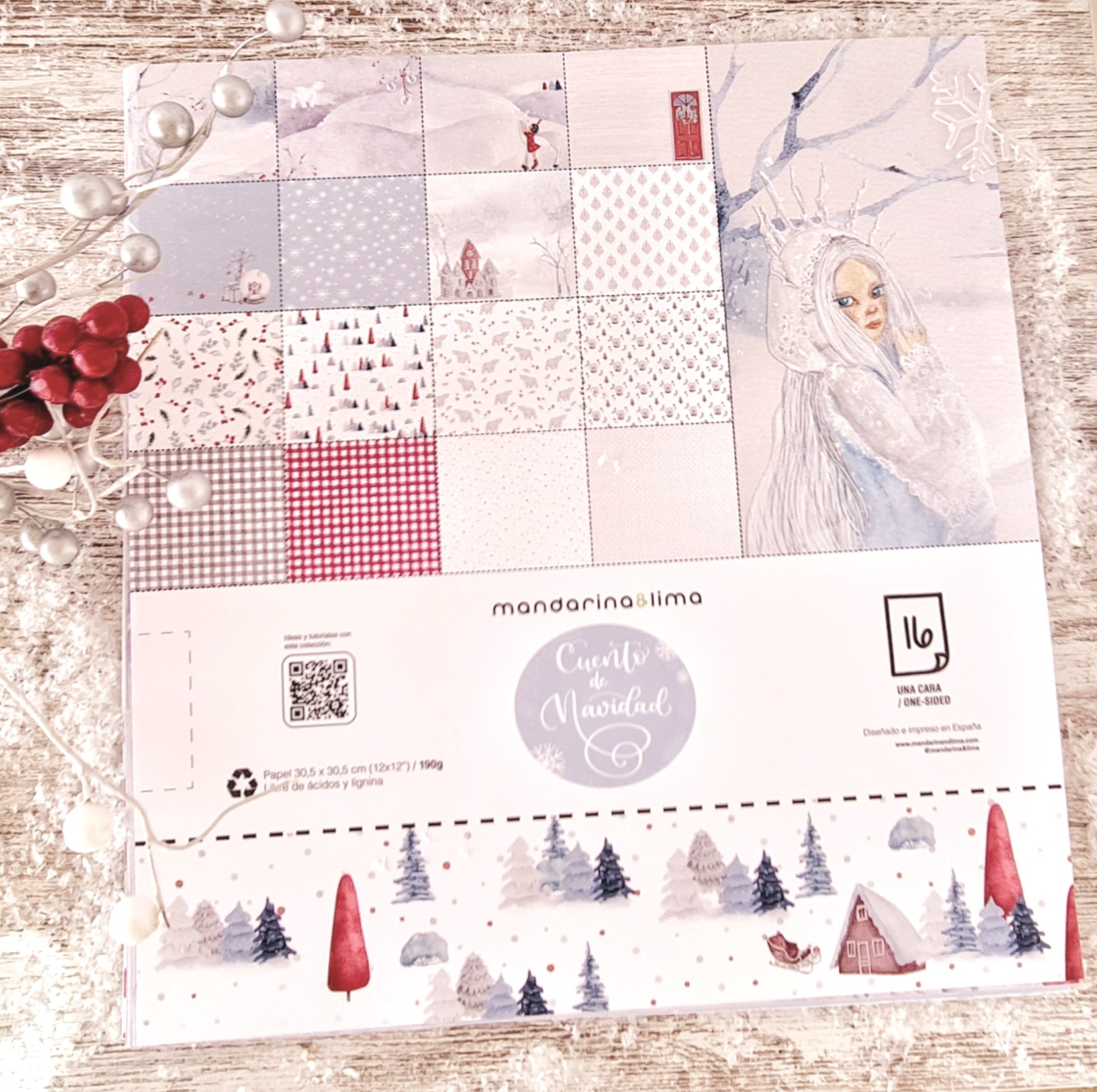 Folhas de papel decorativo de Natal em diversos padrões e cores com embalagem da Mandarinalima