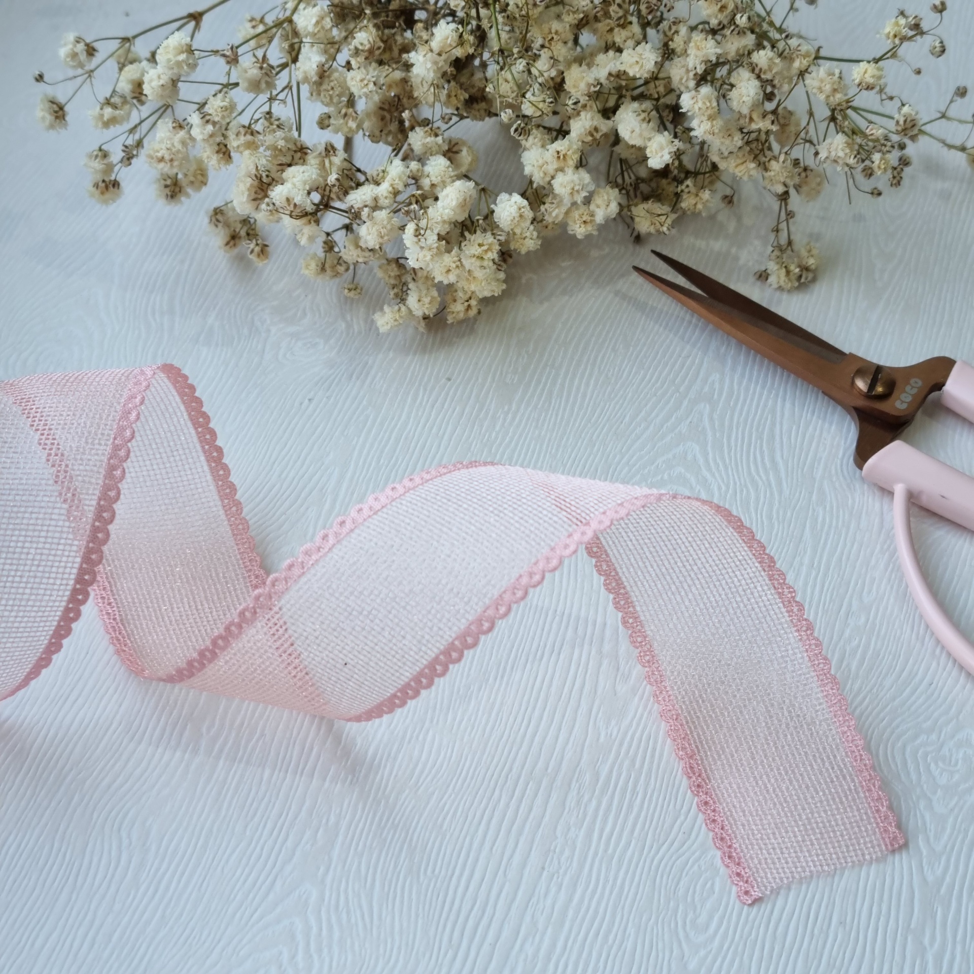 Fita 'Rede' Bordas Scalop Salmão 2,5cm × 1m