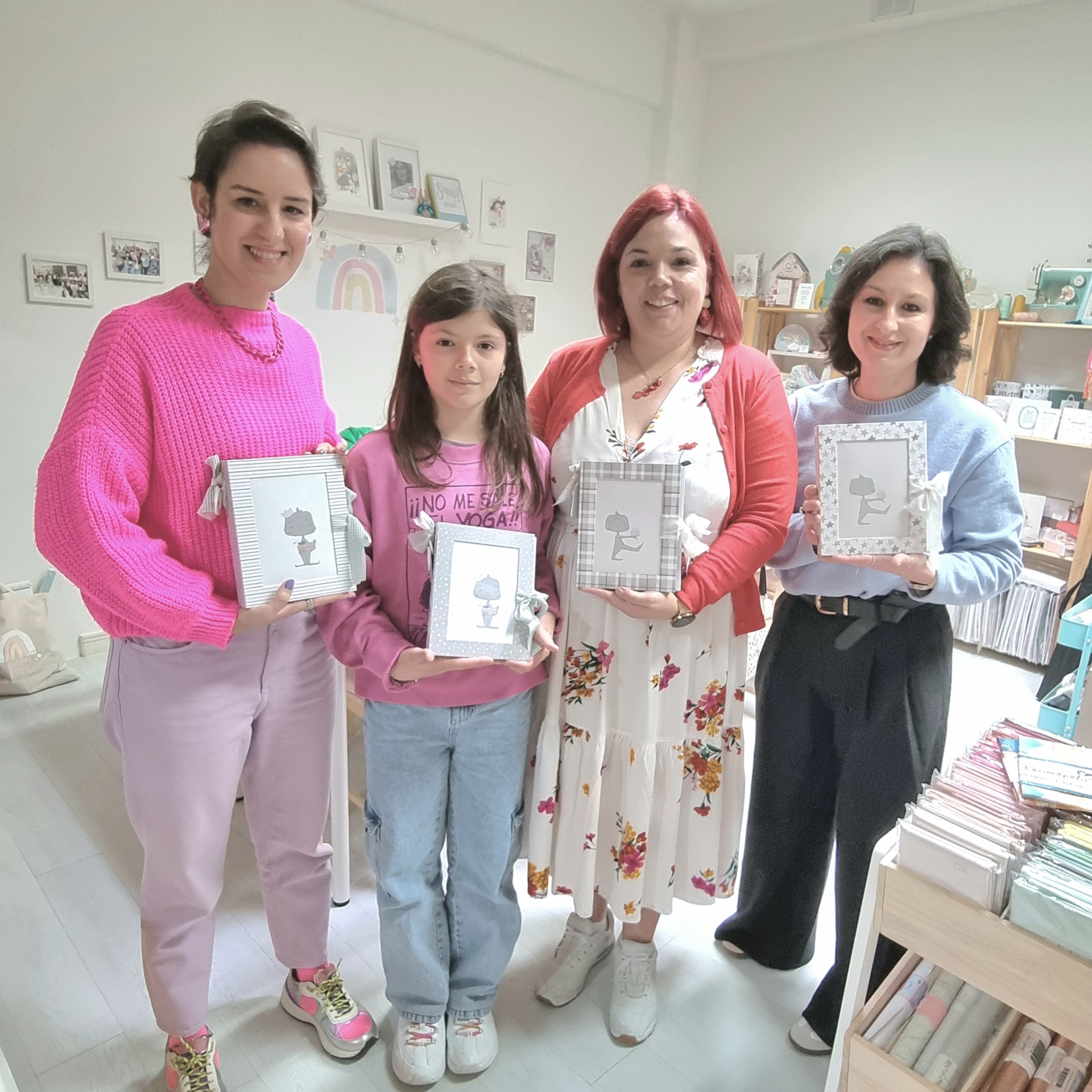 Workshop "Decora Tu Dadivan" Workshop "Decora Tu Dadivan"