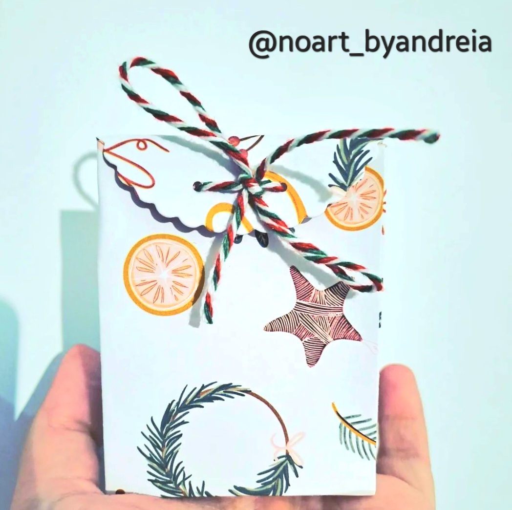 Cortante Caixa Presente Diciembre Mintopia