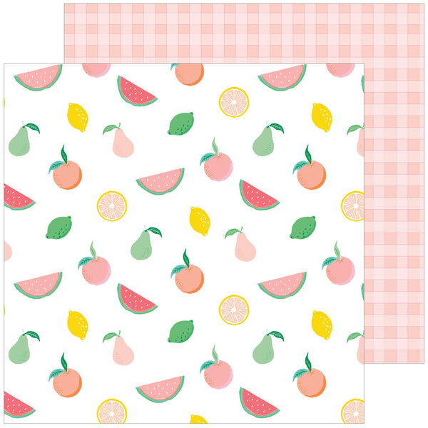 Papel decorativo com padrão de frutas e verso xadrez cor-de-rosa